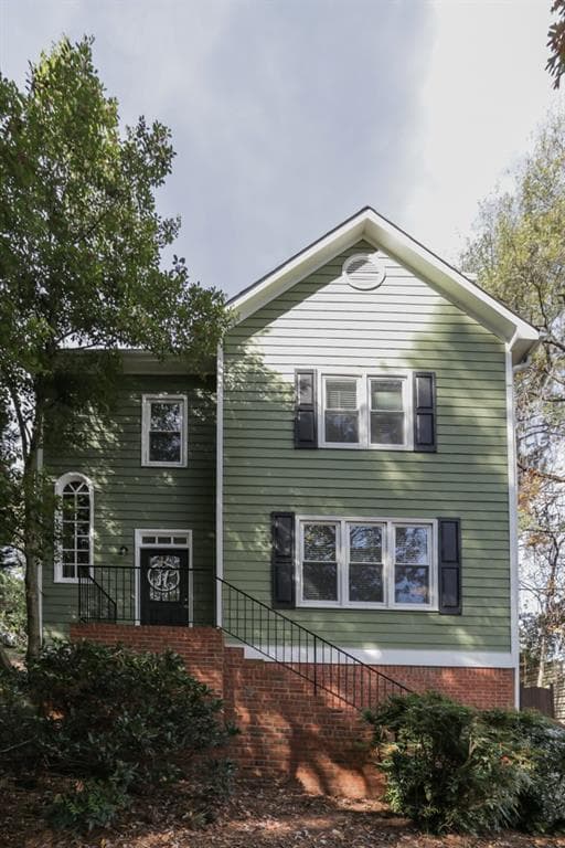 3 bedroom, 2,058 sq ft single family residence sold at 1900 Harper Road, Atlanta, GA 30318