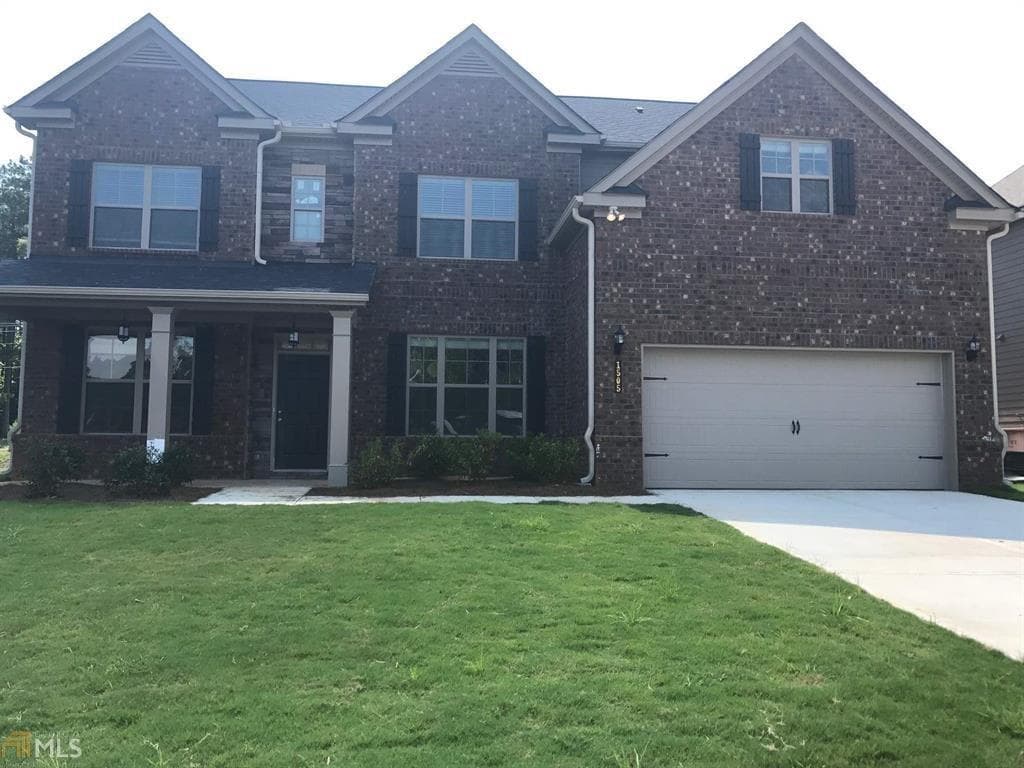 4 bedroom, 2,992 sq ft single family residence sold at 5235 Mirror Lake Drive, Cumming, GA 30028