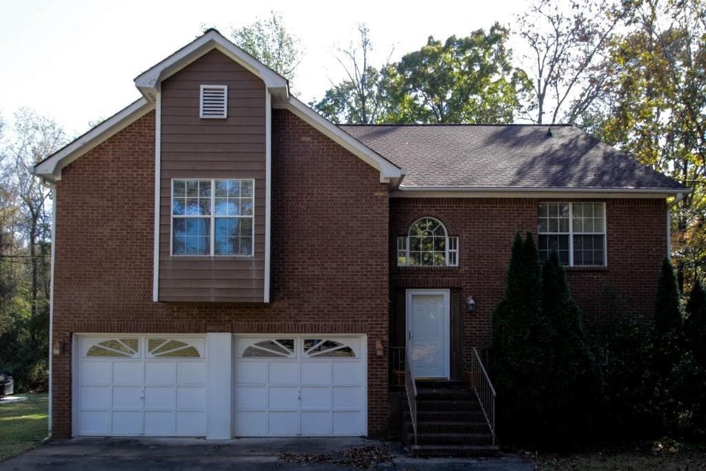 4 bedroom, 2,787 sq ft single family residence sold at 2770 Fairburn Road, Atlanta, GA 30331