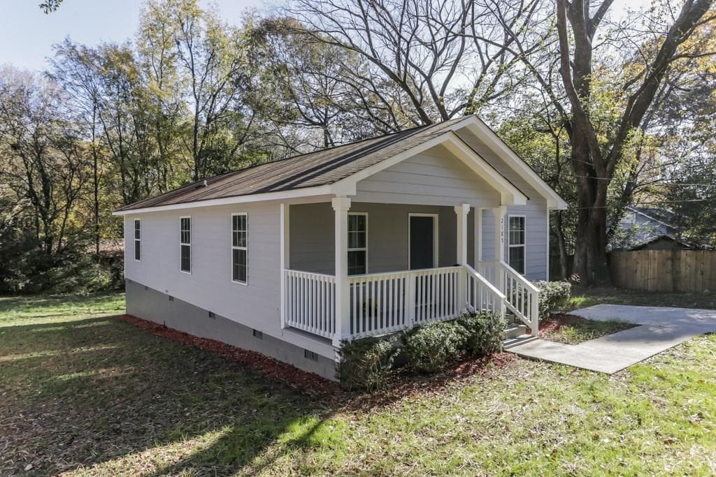 3 bedroom single family residence sold at 2185 Forrest Place, Atlanta, GA 30318