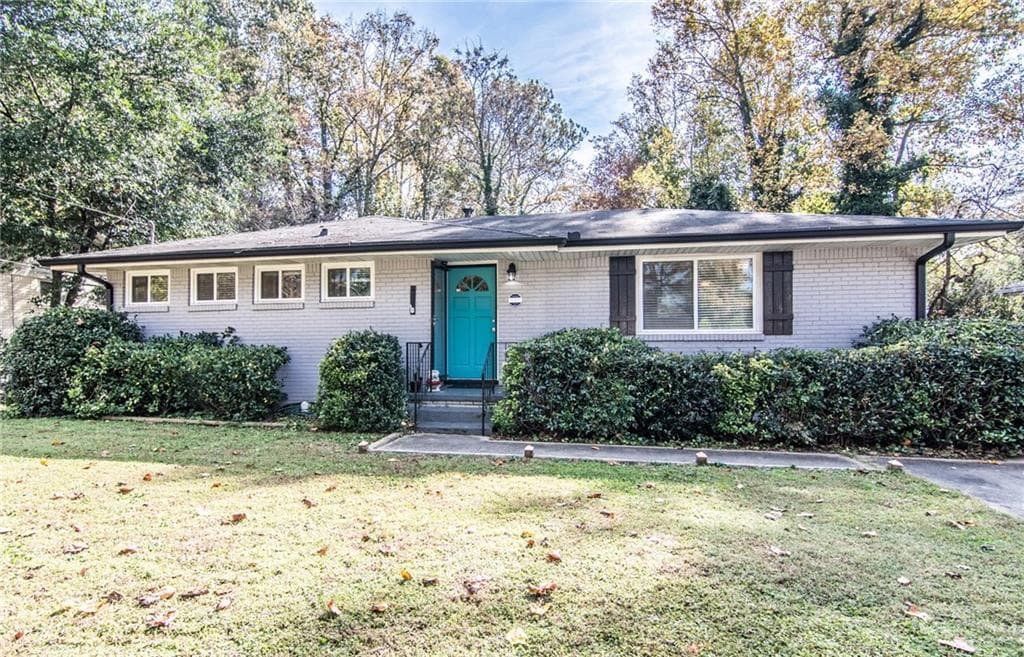 3 bedroom single family residence sold at 2076 Drew Valley Road, Brookhaven, GA 30319