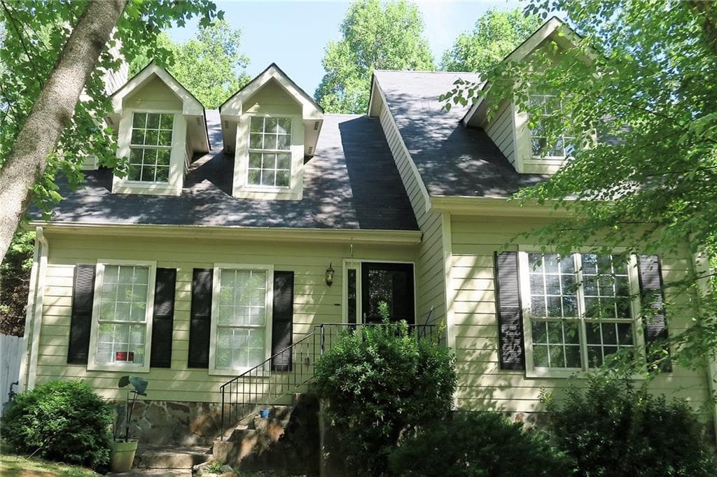 3 bedroom, 1,695 sq ft single family residence sold at 1995 Sandcreek Drive, Atlanta, GA 30331