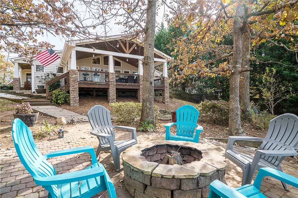 4 bedroom, 2,965 sq ft single family residence sold at 6670 Dressage Crossing, Cumming, GA 30040