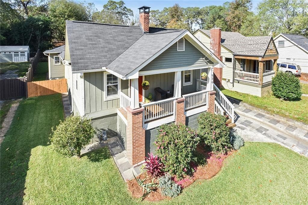 3 bedroom, 1,878 sq ft single family residence sold at 976 Hall Place, Atlanta, GA 30318