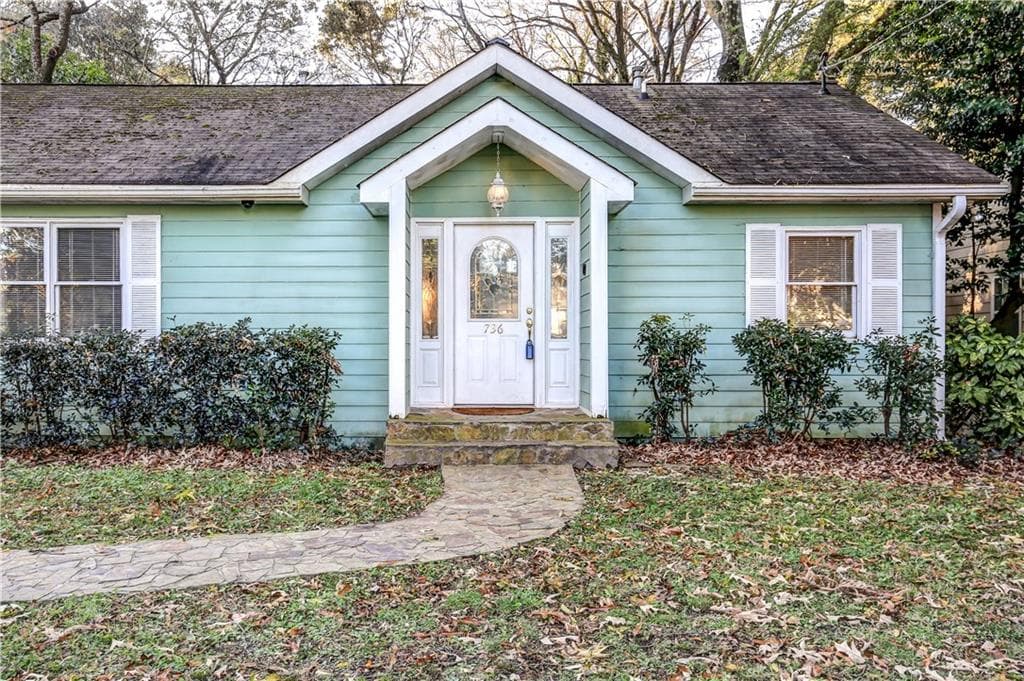 2 bedroom, 1,158 sq ft single family residence sold at 736 Bellemeade Avenue, Atlanta, GA 30318