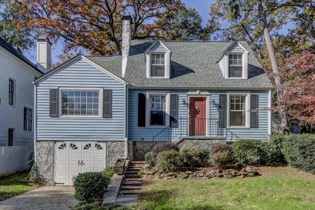 3 bedroom, 1,818 sq ft single family residence sold at 2662 Forrest Way, Atlanta, GA 30305