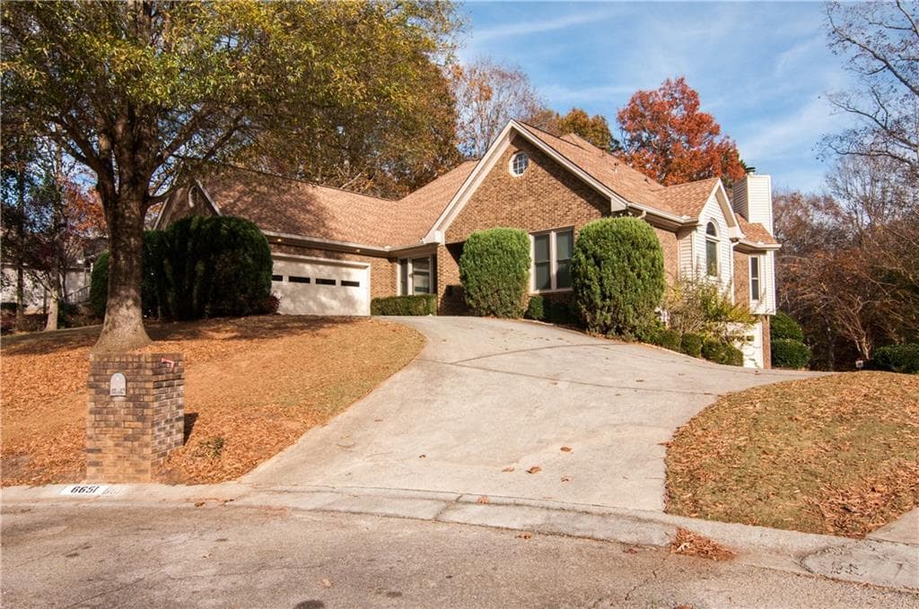 6651 Lake Run Drive, Flowery Branch, GA 30542 — most recent listing photo