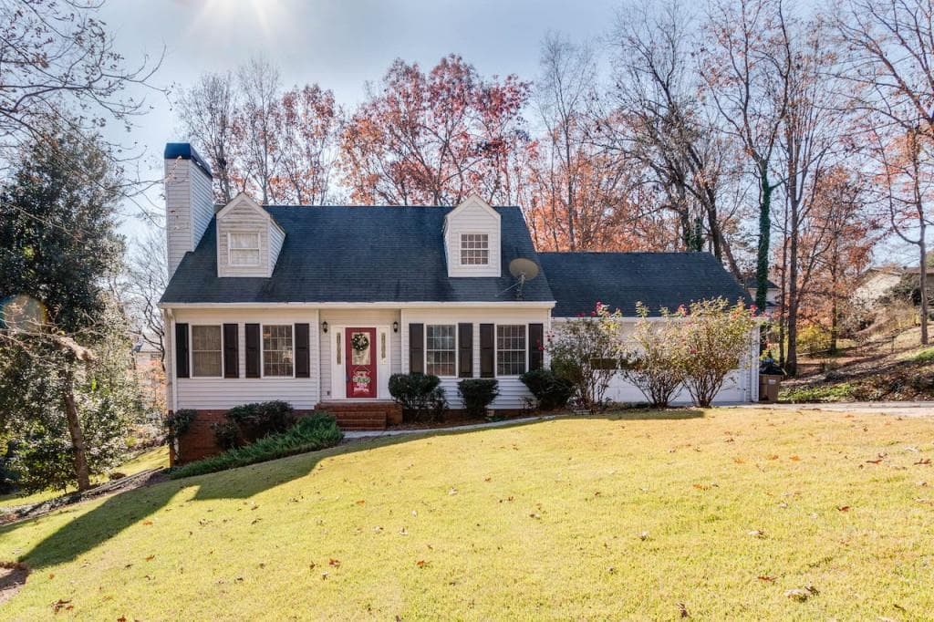 4 bedroom, 2,231 sq ft single family residence sold at 3726 Cherokee Ford, Gainesville, GA 30506