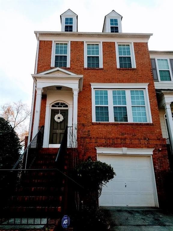 3 bedroom, 1,914 sq ft townhouse sold at 223 Balaban Circle, Woodstock, GA 30188
