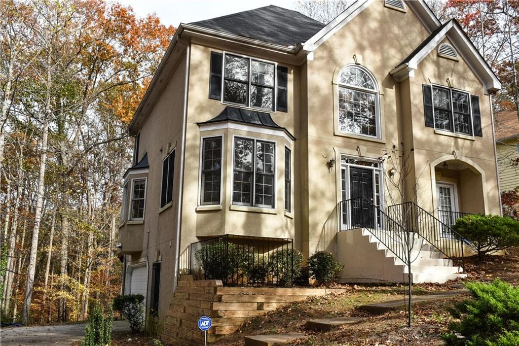 6 bedroom, 2,589 sq ft single family residence sold at 3139 McMurray Drive, Atlanta, GA 30311