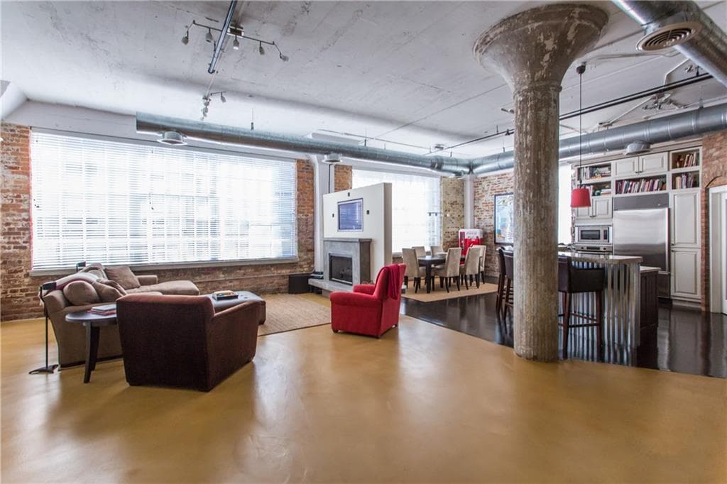 2 bedroom, 2,133 sq ft condominium sold at 434 Marietta Street 201, Atlanta, GA 30313
