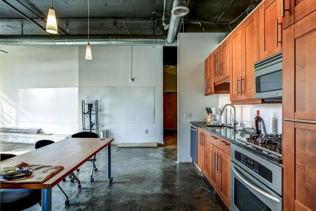 3 bedroom, 1,914 sq ft condominium sold at 881 Memorial Drive 118, Atlanta, GA 30316