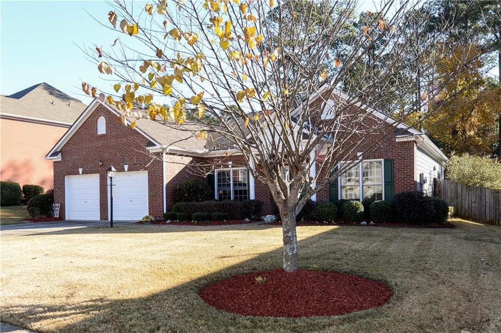 3 bedroom, 2,341 sq ft single family residence sold at 4318 Nesbin Drive, Kennesaw, GA 30144