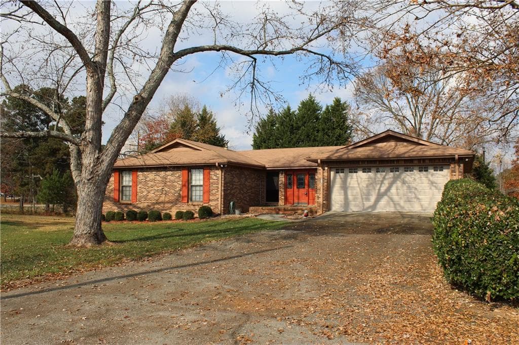 914 Petty Road, Lawrenceville, GA 30043 — most recent listing photo