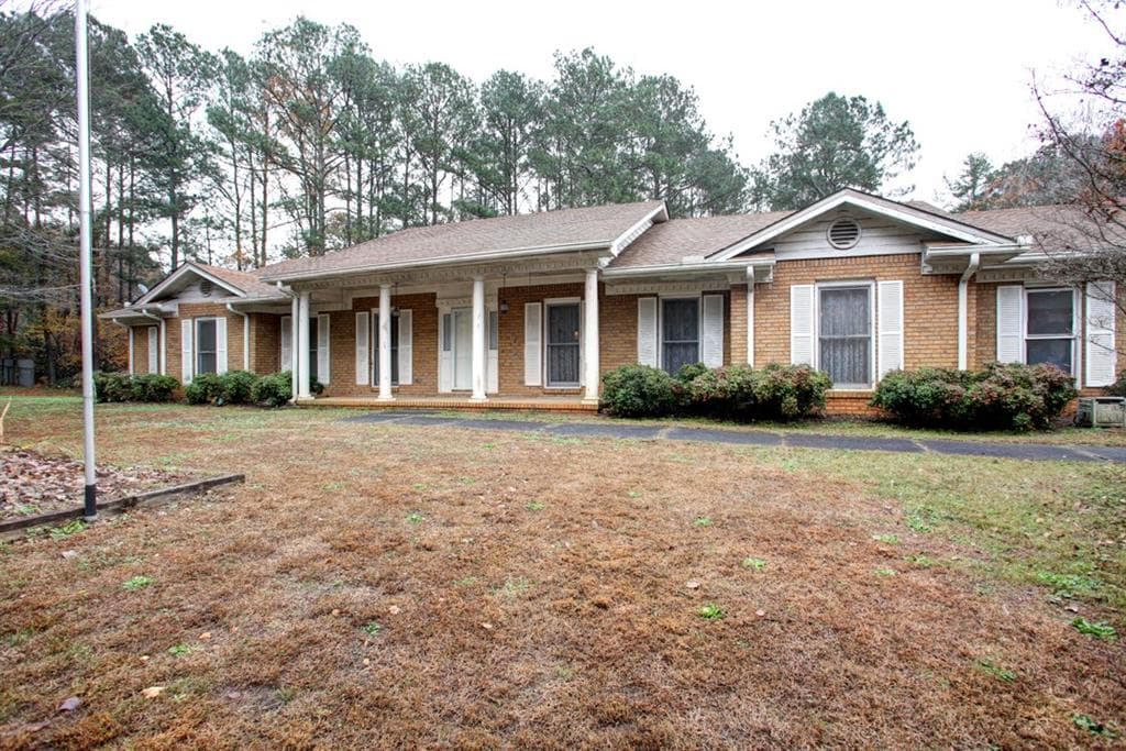 4 bedroom, 2,987 sq ft single family residence sold at 3736 Autumn Leaves Lane, Marietta, GA 30066