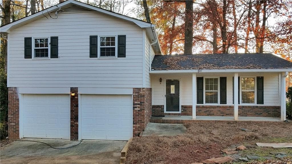 725 Catherine Drive, Lawrenceville, GA 30044 — most recent listing photo