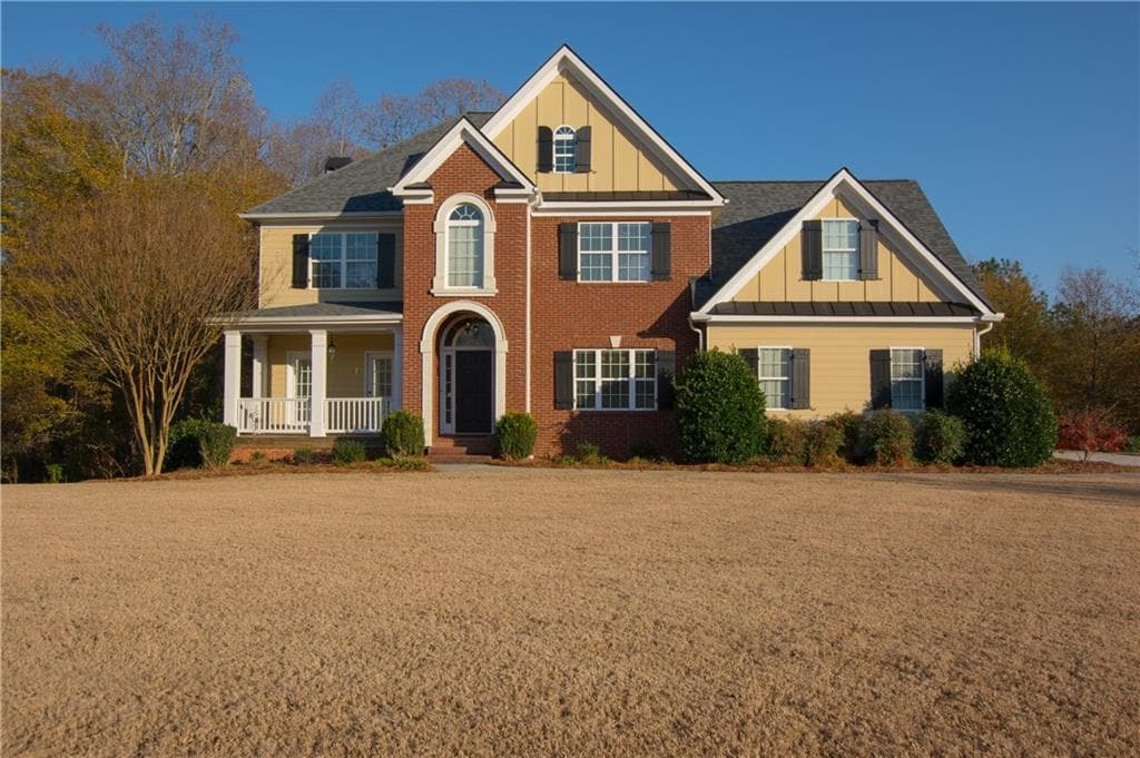 4 bedroom, 2,723 sq ft single family residence sold at 1208 Fairwinds Drive, Loganville, GA 30052