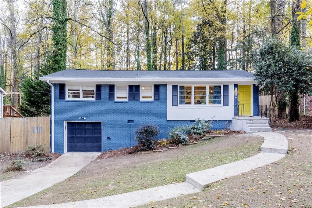3 bedroom, 1,180 sq ft single family residence sold at 1907 Shalimar Drive, Atlanta, GA 30345