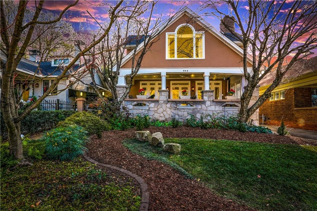 3 bedroom, 5,000 sq ft single family residence sold at 943 Saint Charles Avenue, Atlanta, GA 30306