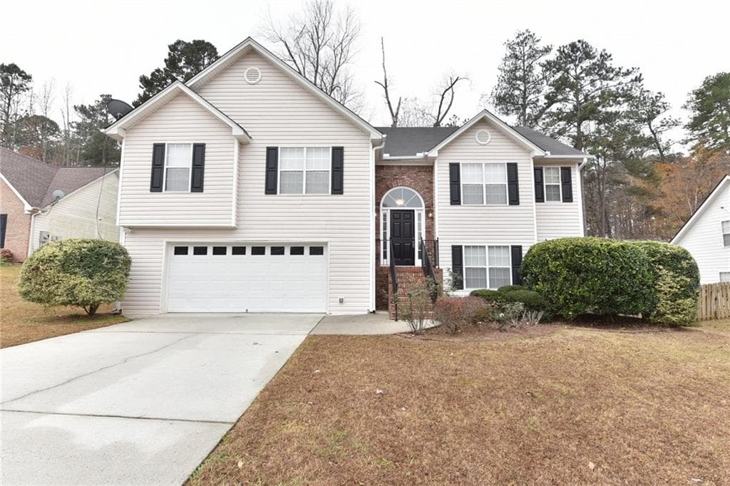 835 LEWIS RIDGE Circle, Lawrenceville, GA 30045 — most recent listing photo
