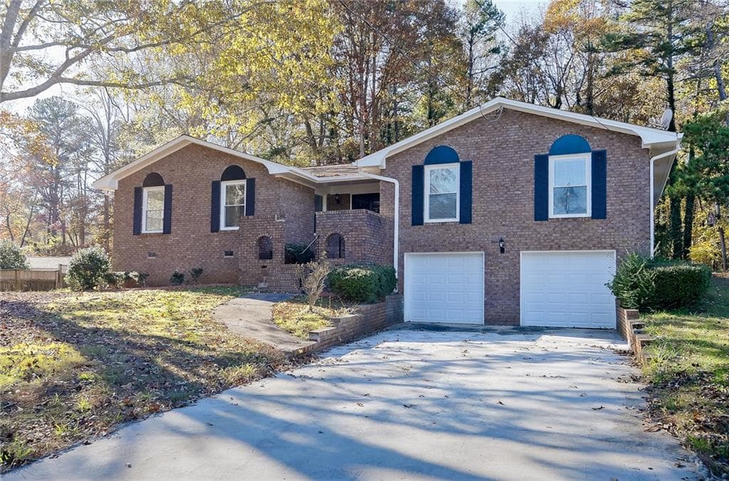 3211 Hickory Crest Drive, Marietta, GA 30064 — most recent listing photo