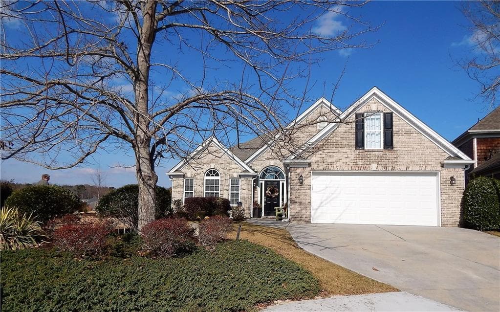 3 bedroom, 2,517 sq ft single family residence sold at 2518 Picket Fence Lane, Snellville, GA 30078