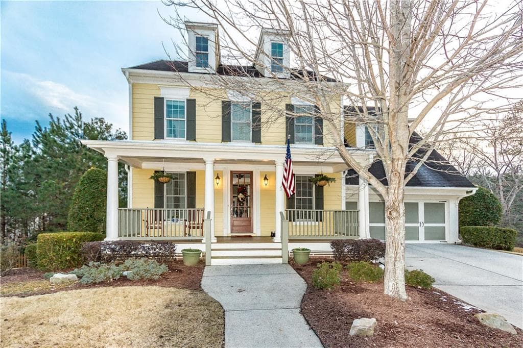 5 bedroom, 3,606 sq ft single family residence sold at 207 Woodbury Court, Canton, GA 30114