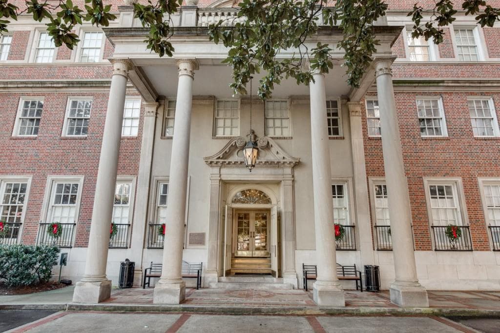 1 bedroom, 1,139 sq ft condominium sold at 30 5th Street 101, Atlanta, GA 30308