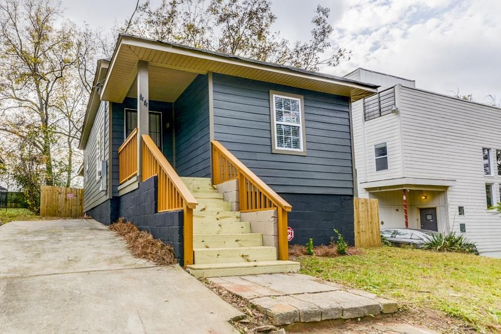 3 bedroom, 900 sq ft single family residence sold at 44 Moury Avenue, Atlanta, GA 30315