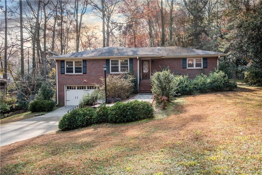 3 bedroom, 1,920 sq ft single family residence sold at 55 Osner Drive, Atlanta, GA 30342