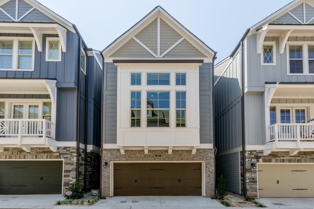 3 bedroom, 1,614 sq ft single family residence sold at 505 Mirrormont Drive, Smyrna, GA 30080