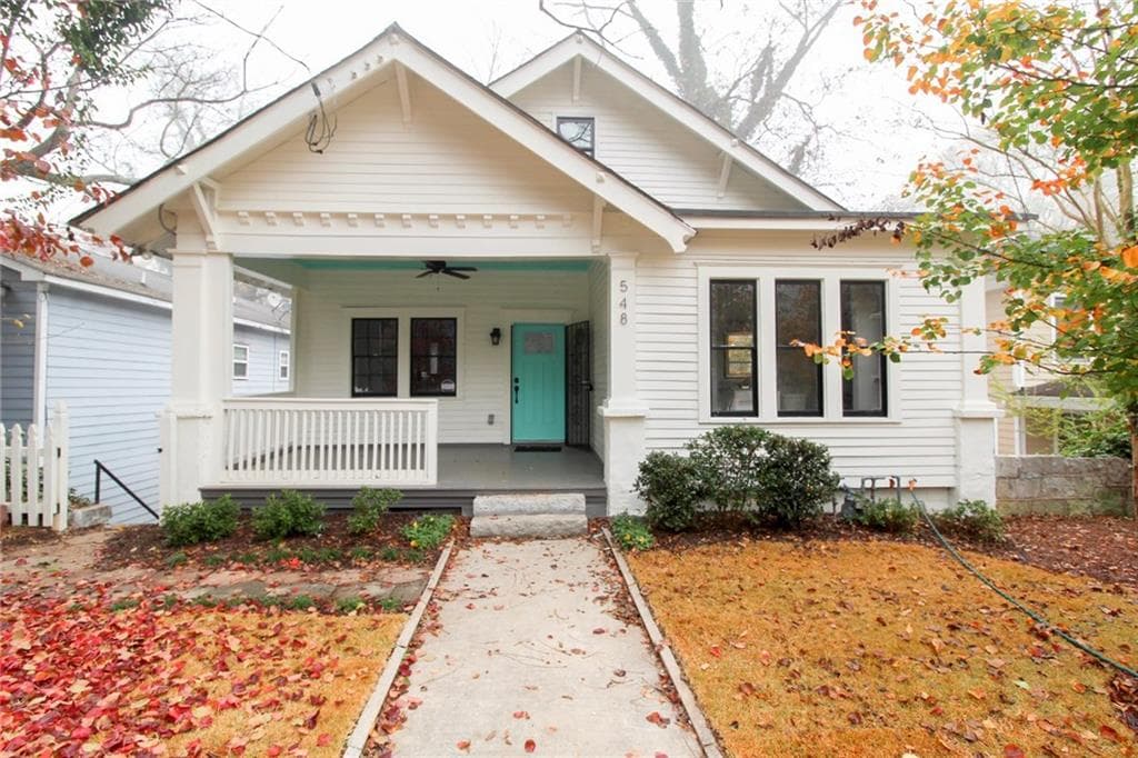 5 bedroom, 2,600 sq ft single family residence sold at 548 Holderness Street, Atlanta, GA 30310