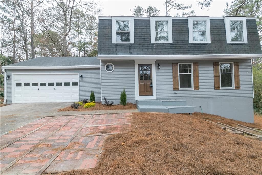 4 bedroom, 1,792 sq ft single family residence sold at 195 Sailwind Court, Roswell, GA 30076