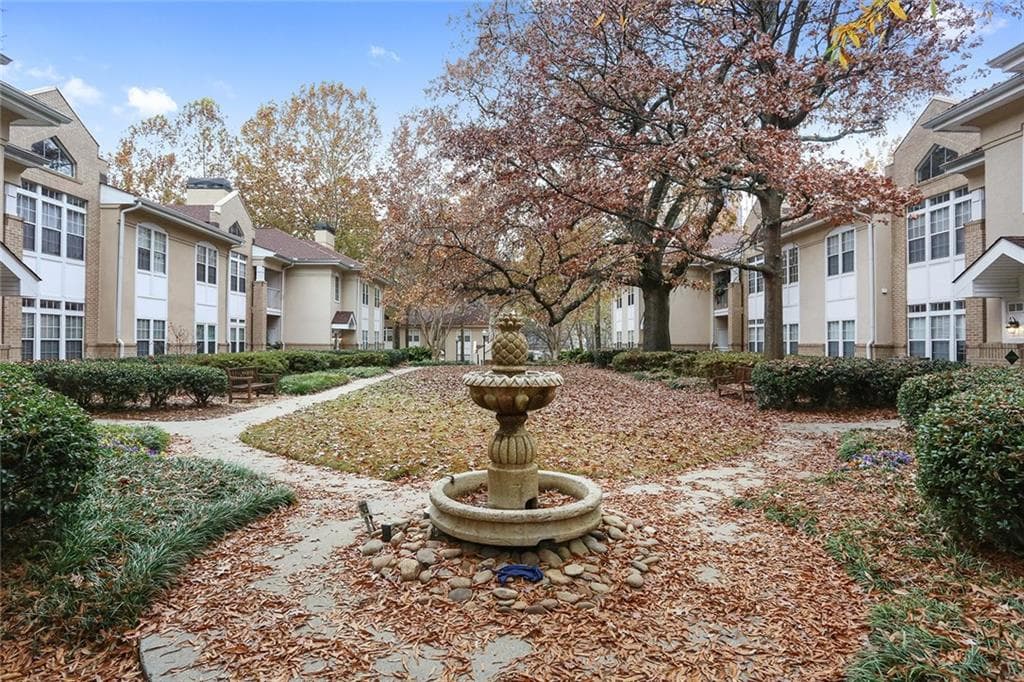 1 bedroom, 873 sq ft condominium sold at 240 Renaissance Parkway 108, Atlanta, GA 30308