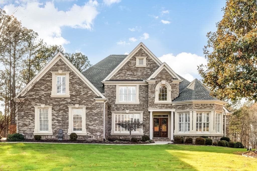 5 bedroom, 5,222 sq ft single family residence sold at 2033 Gold Leaf Parkway, Canton, GA 30114