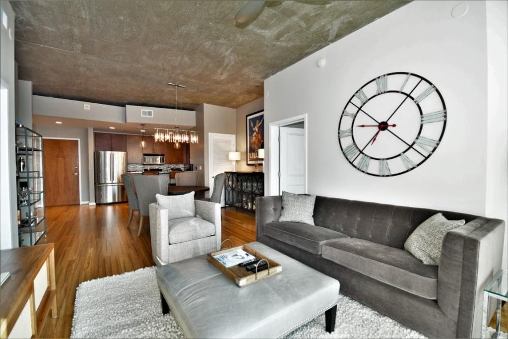2 bedroom, 1,211 sq ft condominium sold at 860 Peachtree Street 1414, Atlanta, GA 30308