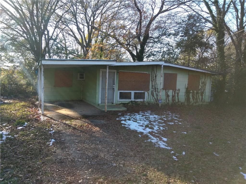 3 bedroom, 909 sq ft single family residence sold at 1657 Thornton Place, Atlanta, GA 30315