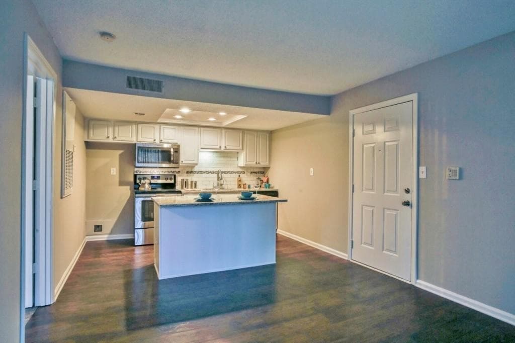 1 bedroom condominium sold at 4095 Chastain Park Court 4095, Atlanta, GA 30342