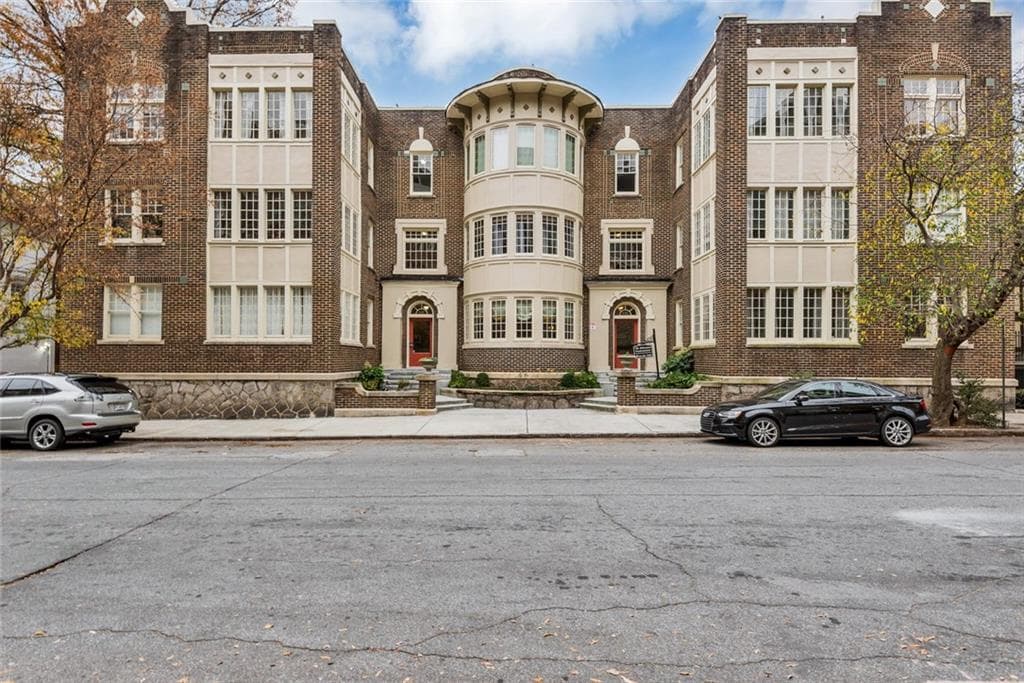 2 bedroom, 1,284 sq ft condominium sold at 631 Myrtle Street 10, Atlanta, GA 30308