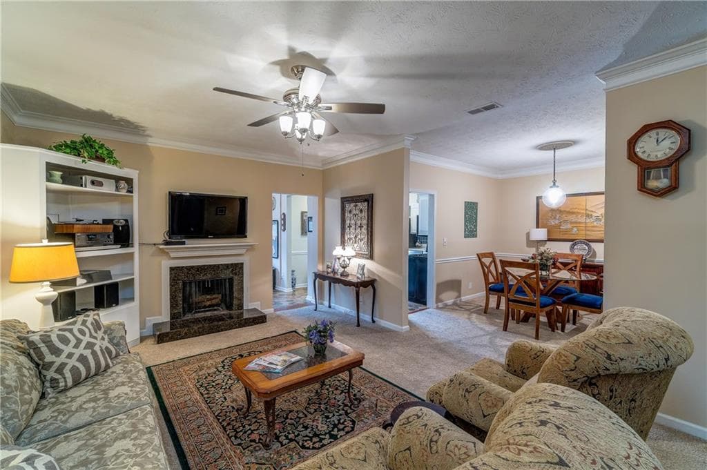 2 bedroom, 1,728 sq ft condominium sold at 5535 Chemin De Vie, Atlanta, GA 30342