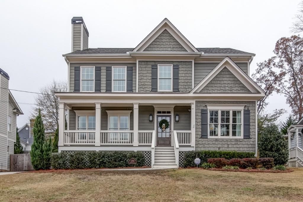 4 bedroom, 2,426 sq ft single family residence sold at 2790 Georgian Drive, Brookhaven, GA 30341