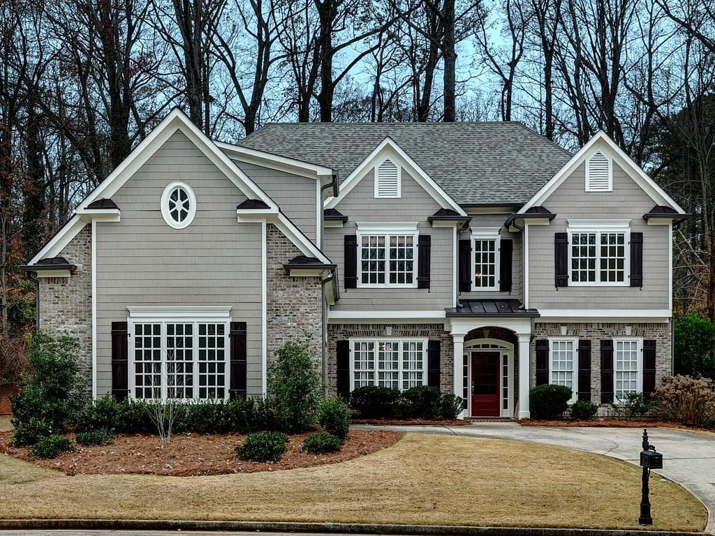 6 bedroom, 4,570 sq ft single family residence sold at 3244 Collier Gate Court, Smyrna, GA 30080
