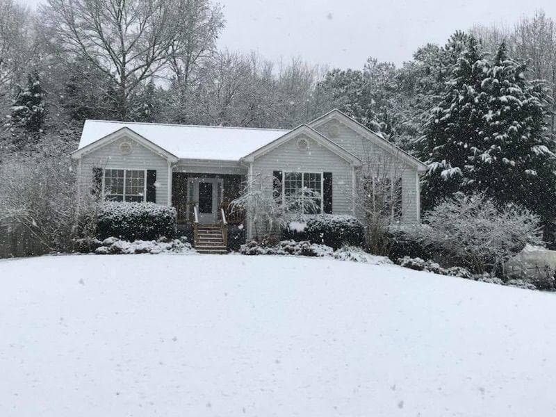 3 bedroom, 2,005 sq ft single family residence sold at 709 Habersham Place, Canton, GA 30115