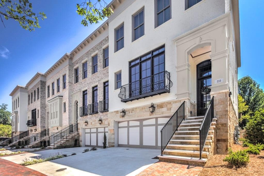 5995 Teton Way B-4, Sandy Springs, GA 30328 — most recent listing photo