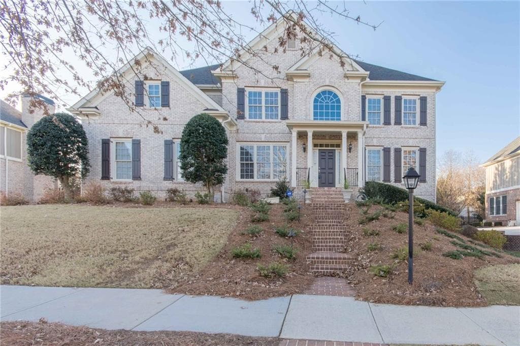 6 bedroom, 5,457 sq ft single family residence sold at 4441 Meadow Club Drive, Suwanee, GA 30024