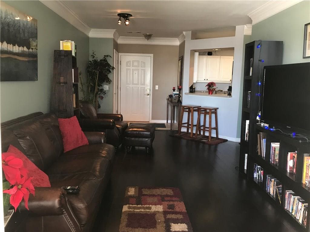1 bedroom, 793 sq ft condominium sold at 3334 Peachtree Road 1205, Atlanta, GA 30326