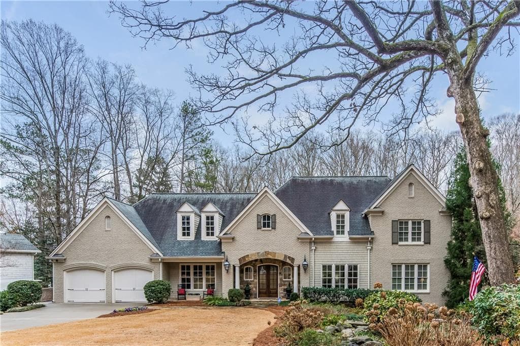 5 bedroom, 5,727 sq ft single family residence sold at 3258 Teton Drive, Atlanta, GA 30339