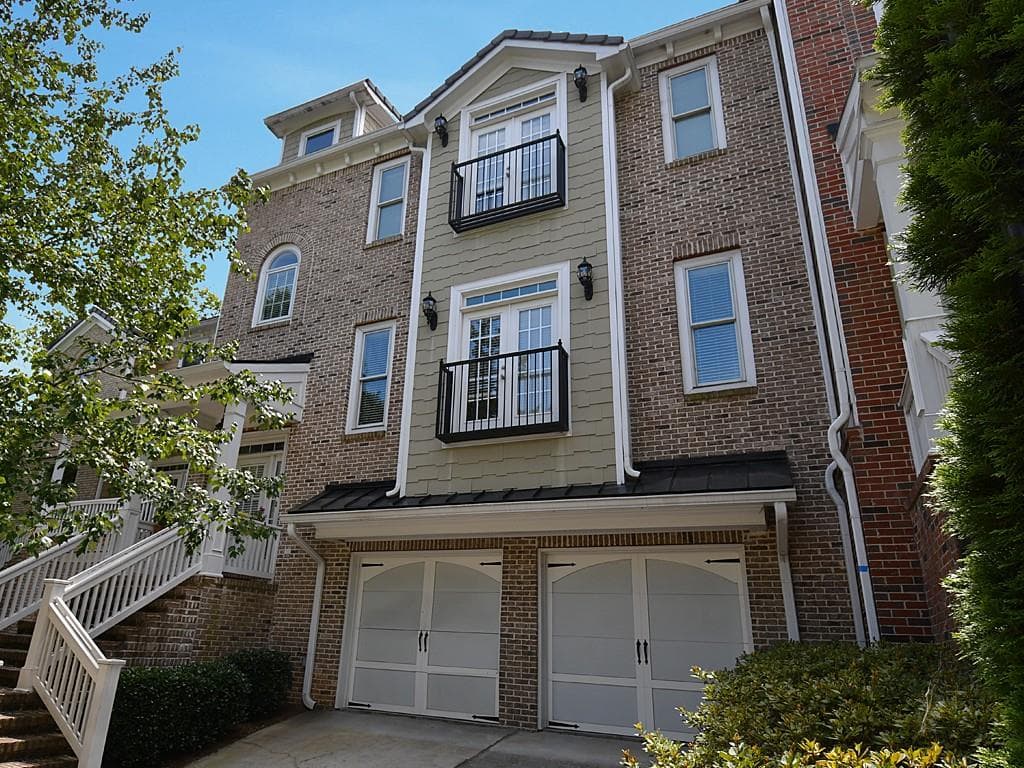 677 Royer Place, Sandy Springs, GA 30342 — most recent listing photo