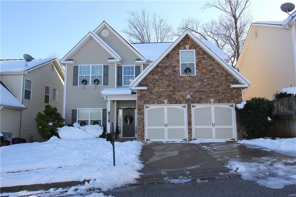5 bedroom, 2,580 sq ft single family residence sold at 196 Crescent Woode Way, Dallas, GA 30157