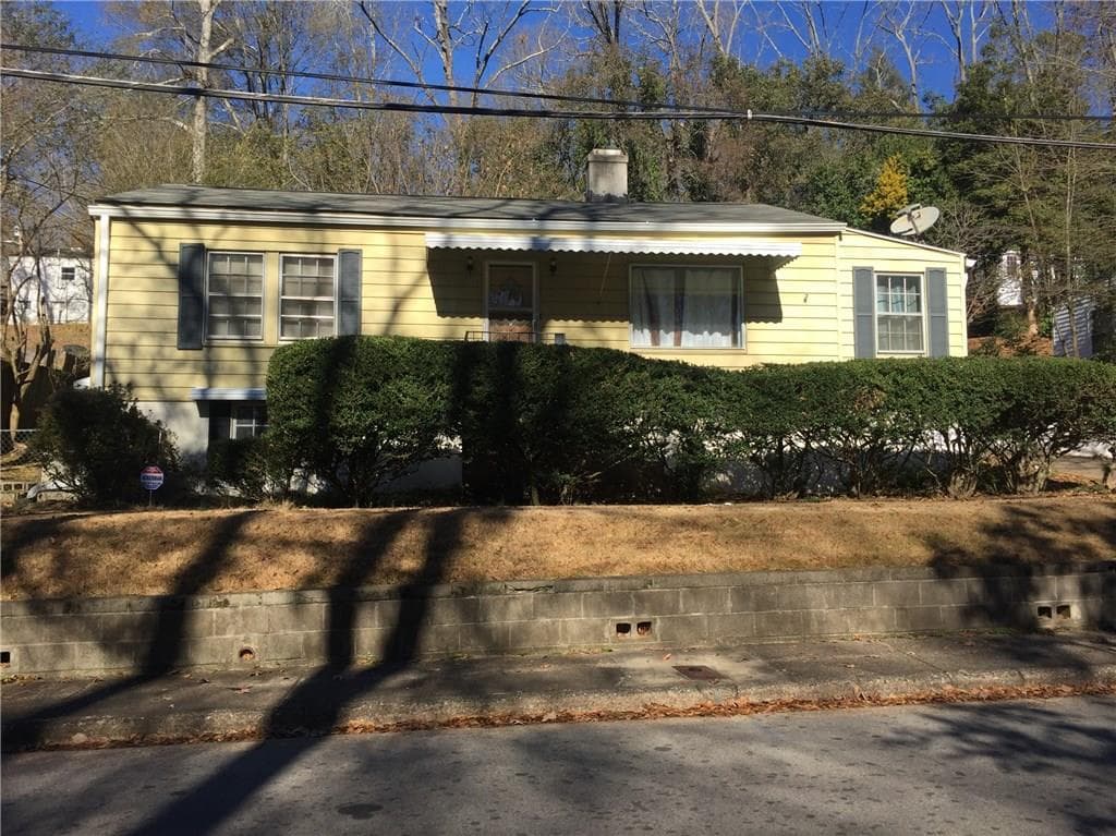 690 Ivey Terrace, Gainesville, GA 30501 — most recent listing photo